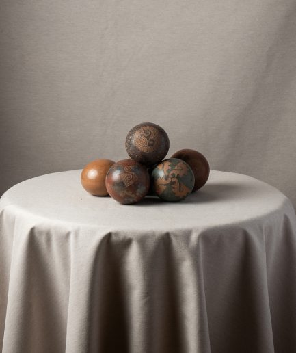 Esferas beige chocolate y negro