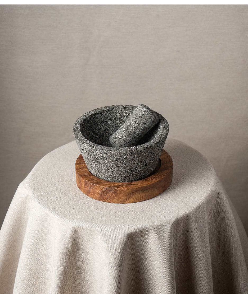 mansion-folclor-madrid-piedra-volcanica-morerograndehconico