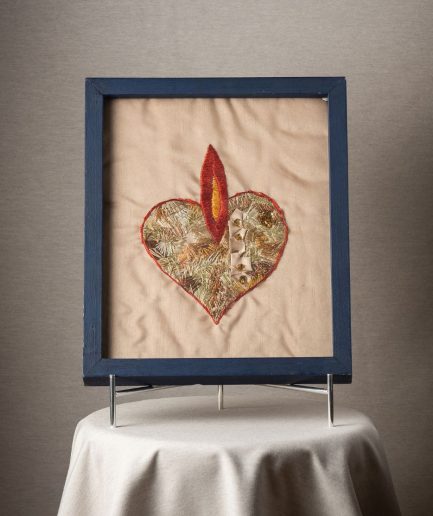 Cuadro marco azul fondo textil con corazón <div class="galope"> - Colección Galope - </div>